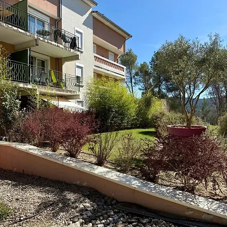 1 Avec Piscine *