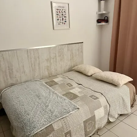 Apartmán 1 Avec Piscine Gréoux-les-Bains