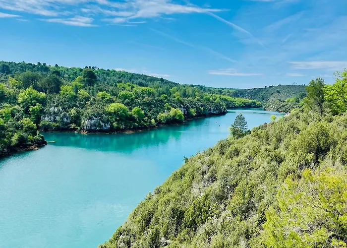 Apartament 1 Avec Piscine *