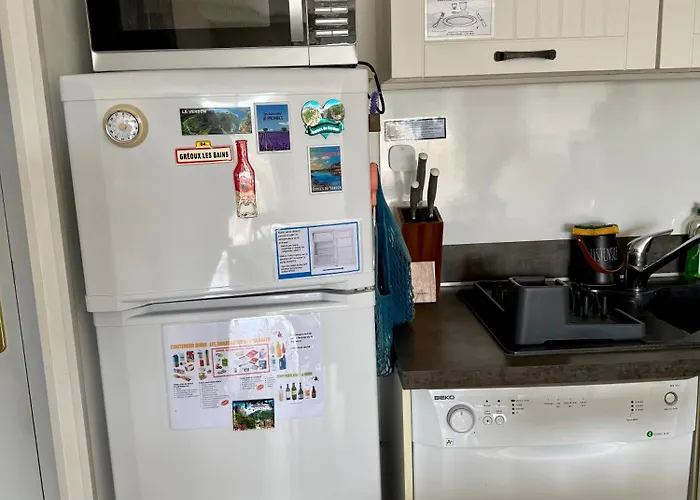 1 Avec Piscine * Gréoux-les-Bains