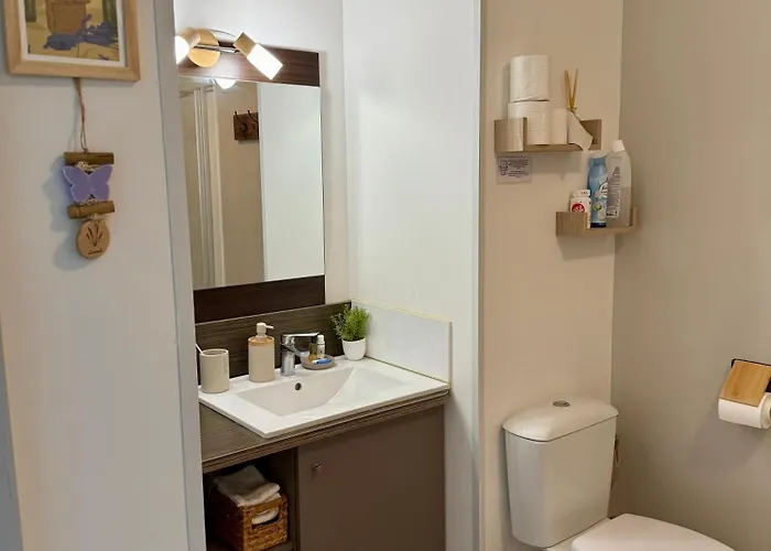 1 Avec Piscine Appartamento *