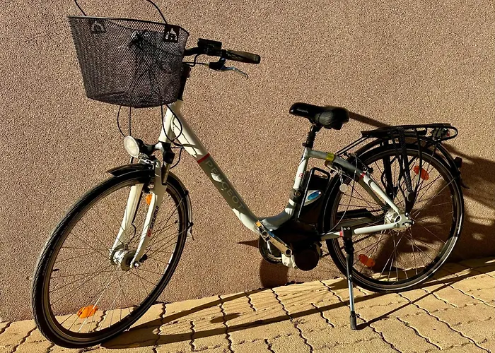 1 Avec Piscine Appartamento *